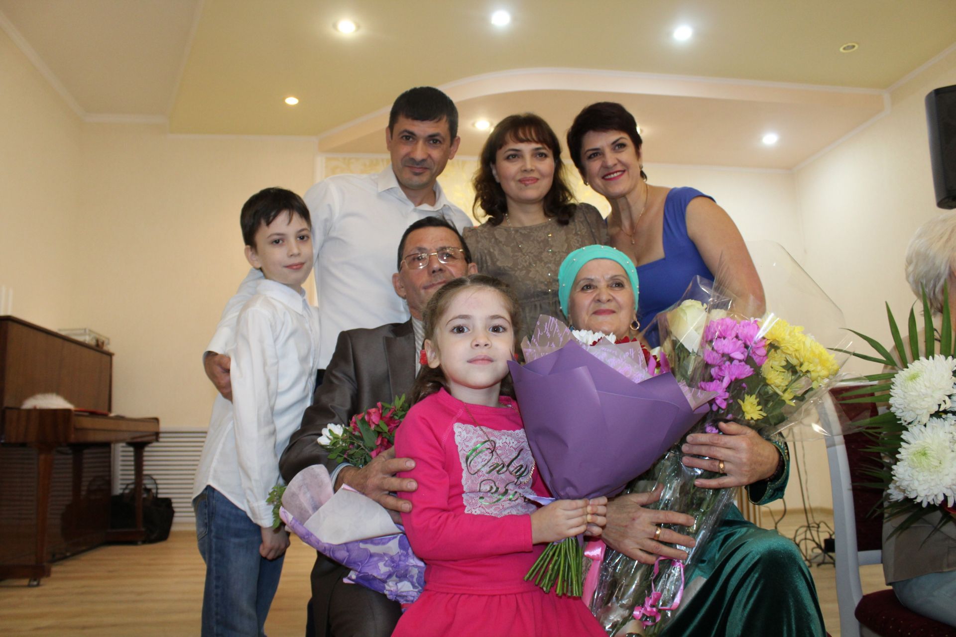 В Менделеевске чествовали семьи с юбилеями свадьбы