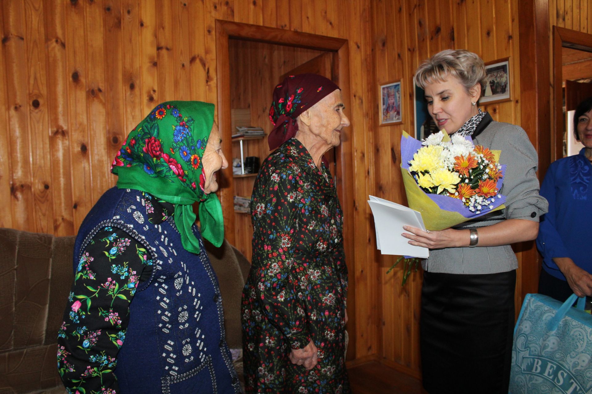 Жительница Менделеевского района Анна Баутина отметила 90-летие