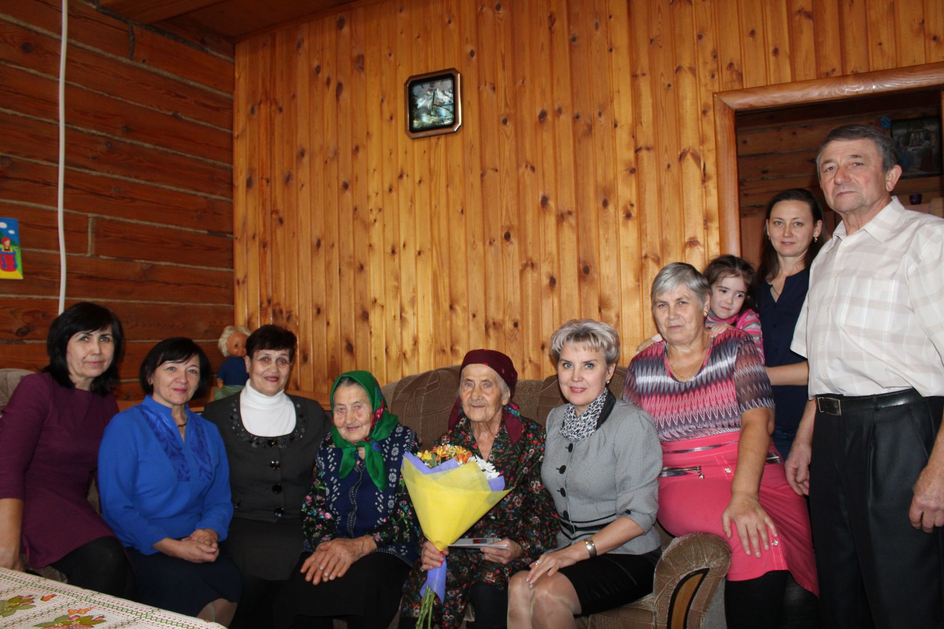 Жительница Менделеевского района Анна Баутина отметила 90-летие