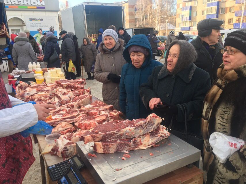 Менделеевский аграриям мороз не не помеха: в городе сегодня прошла сельхозярмарка