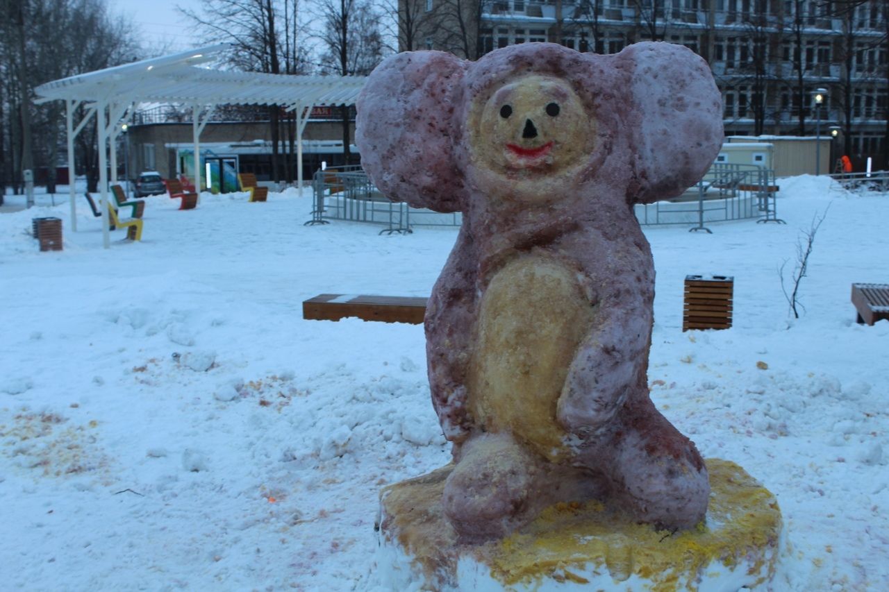«Зимний калейдоскоп»: какие снежные фигуры появились в Менделеевске