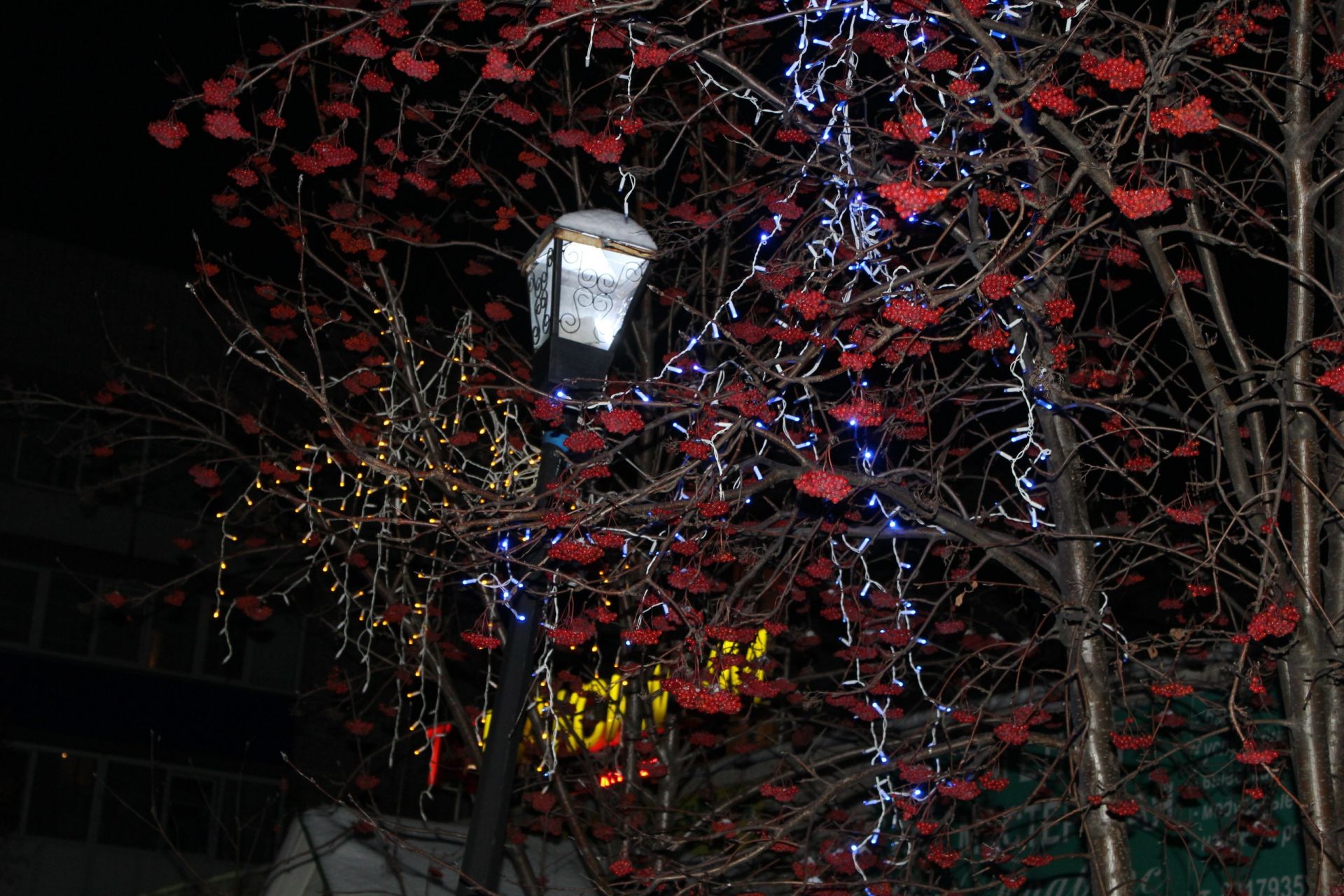 «Огни новогоднего Менделеевска»: как город преображается к Новому году