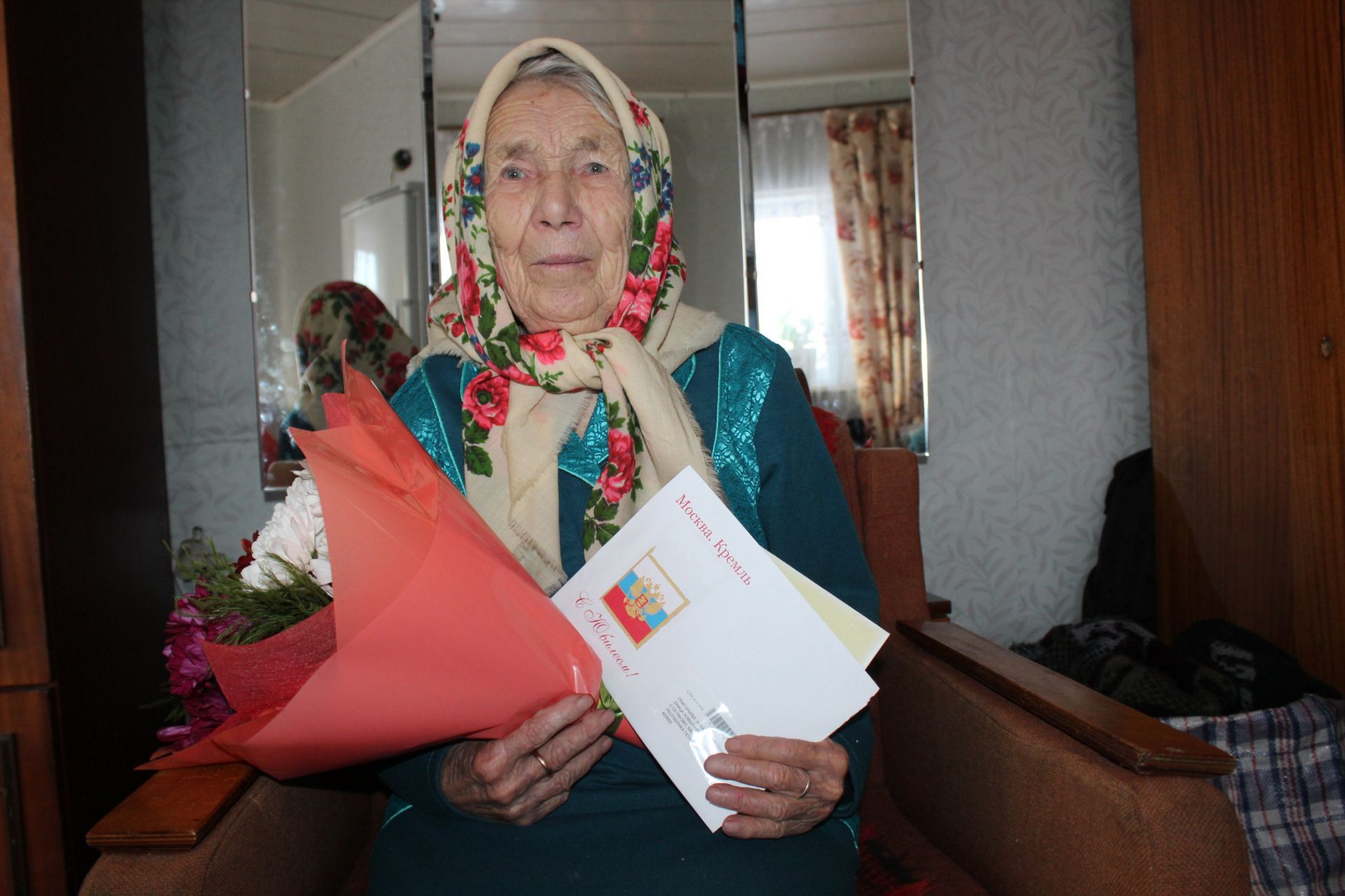 Жительница Менделеевского района Анна Григорьева отметила 90-летие
