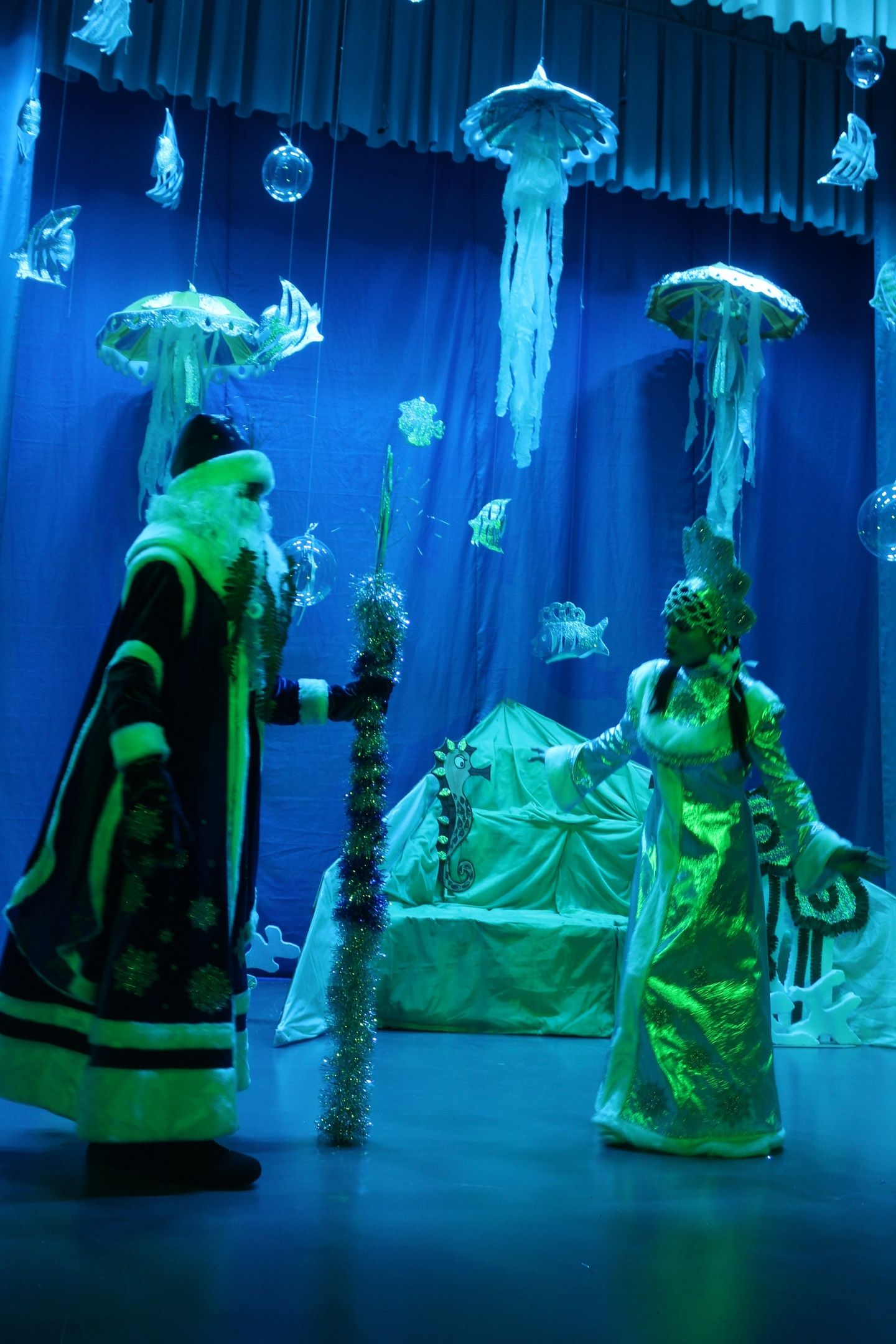 Дед Мороз на дне морском»: как дети из многодетных семей отыскали волшебного дедушку