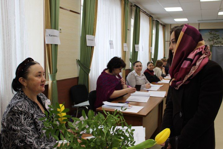 Менделеевцы активно голосуют на президентских выборах
