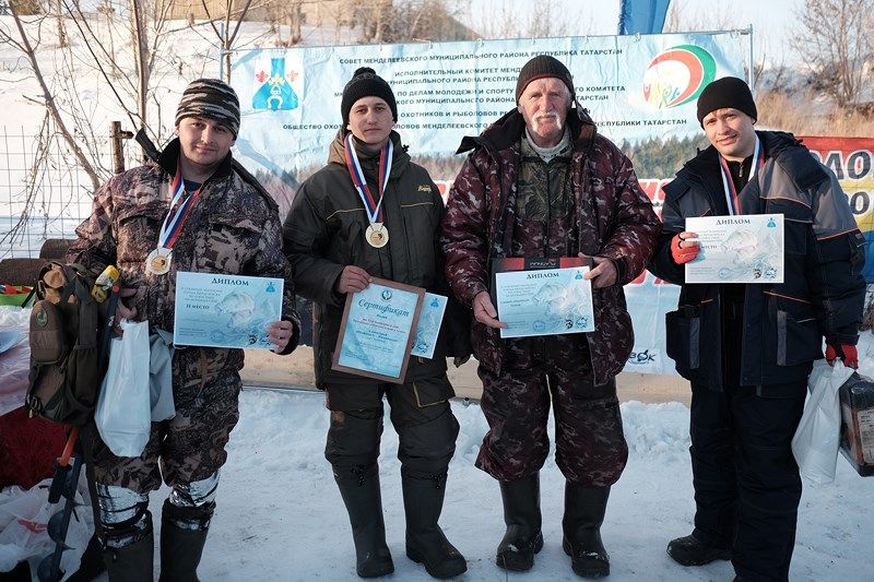 Кто стал победителем чемпионат Менделеевска по ловле рыбы на мормышку