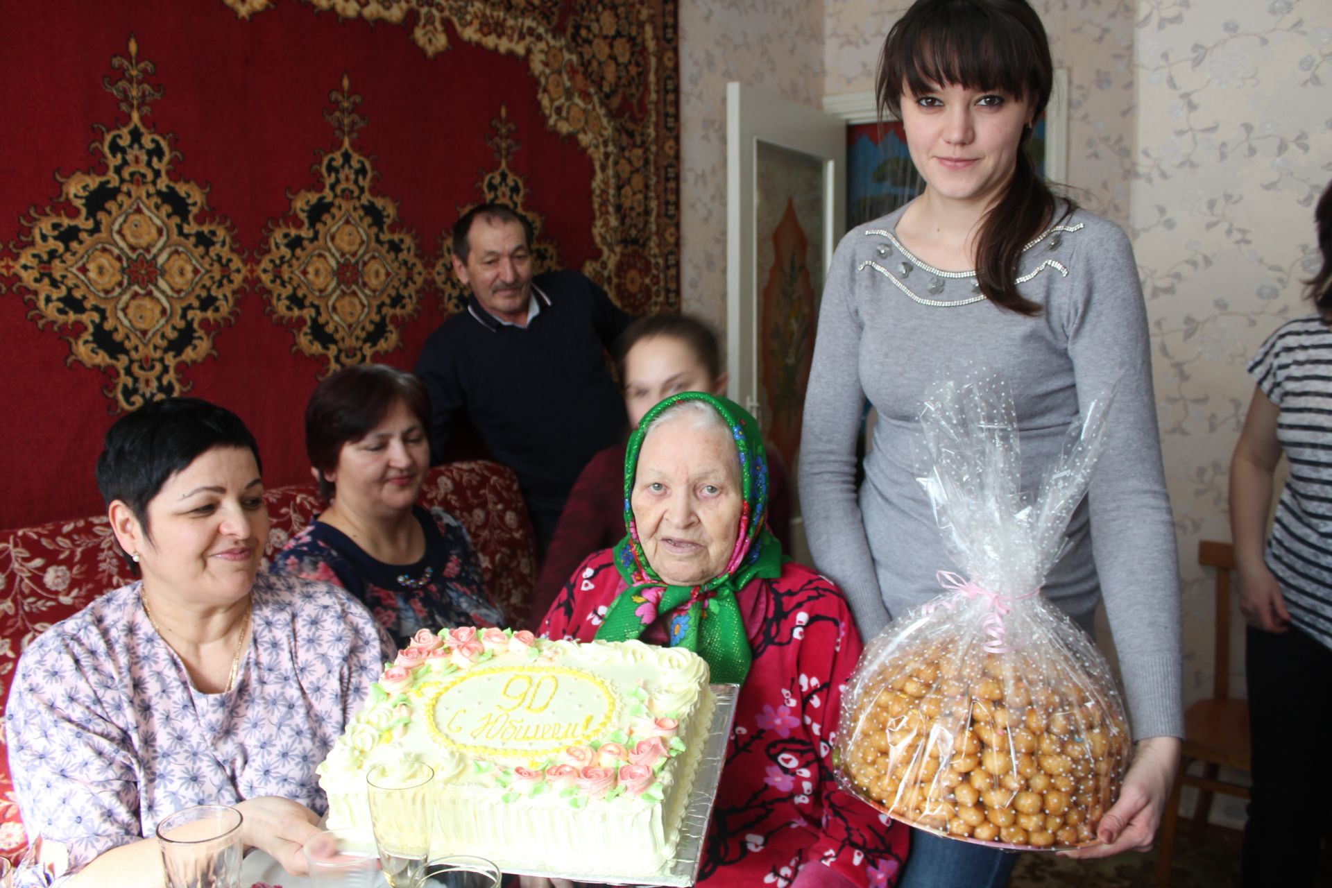 Свой весенний 90-летний юбилей отметила Евдокия Журавлева