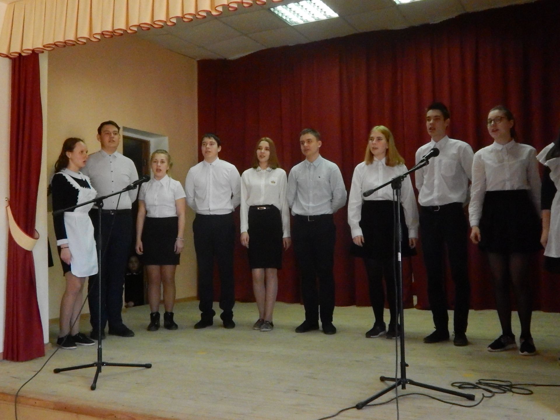 В Менделеевске прошел отчетный концерт «И пусть играет музыка»