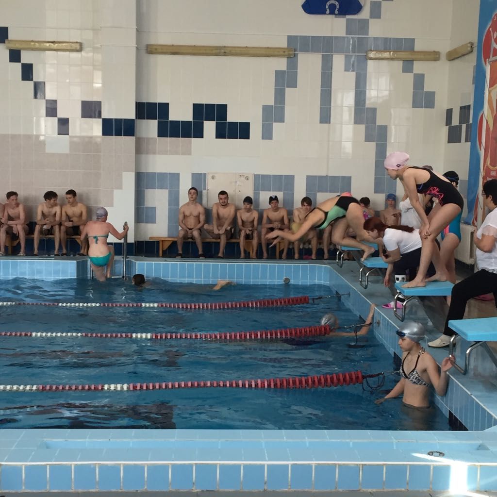 В Менделеевске прошла спартакиада школьников по плаванию