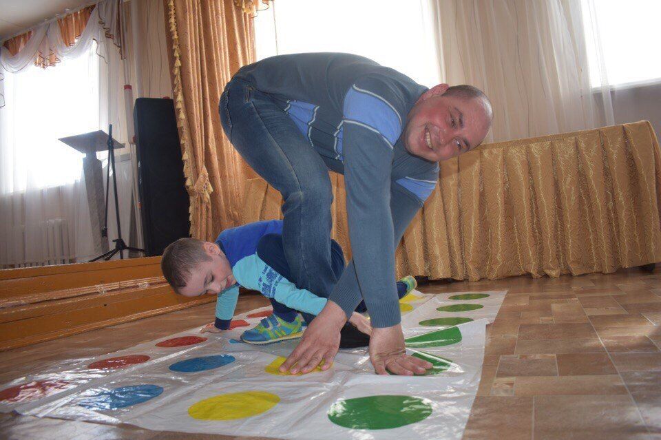 «Играем вместе с папой!»: в Менделеевске прошло мероприятие выходного дня