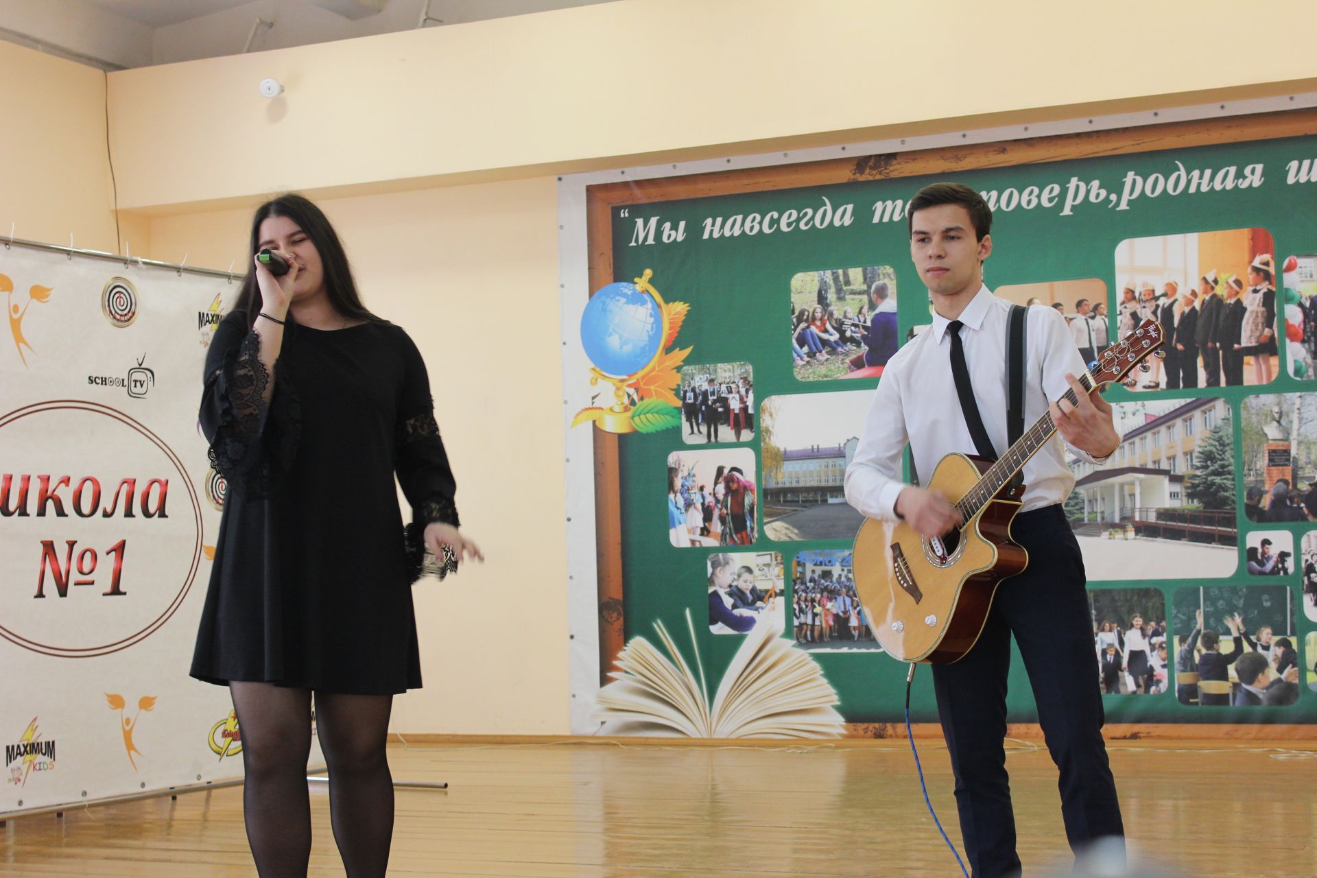 Менделеевские школьники исполнили песни на английском языке