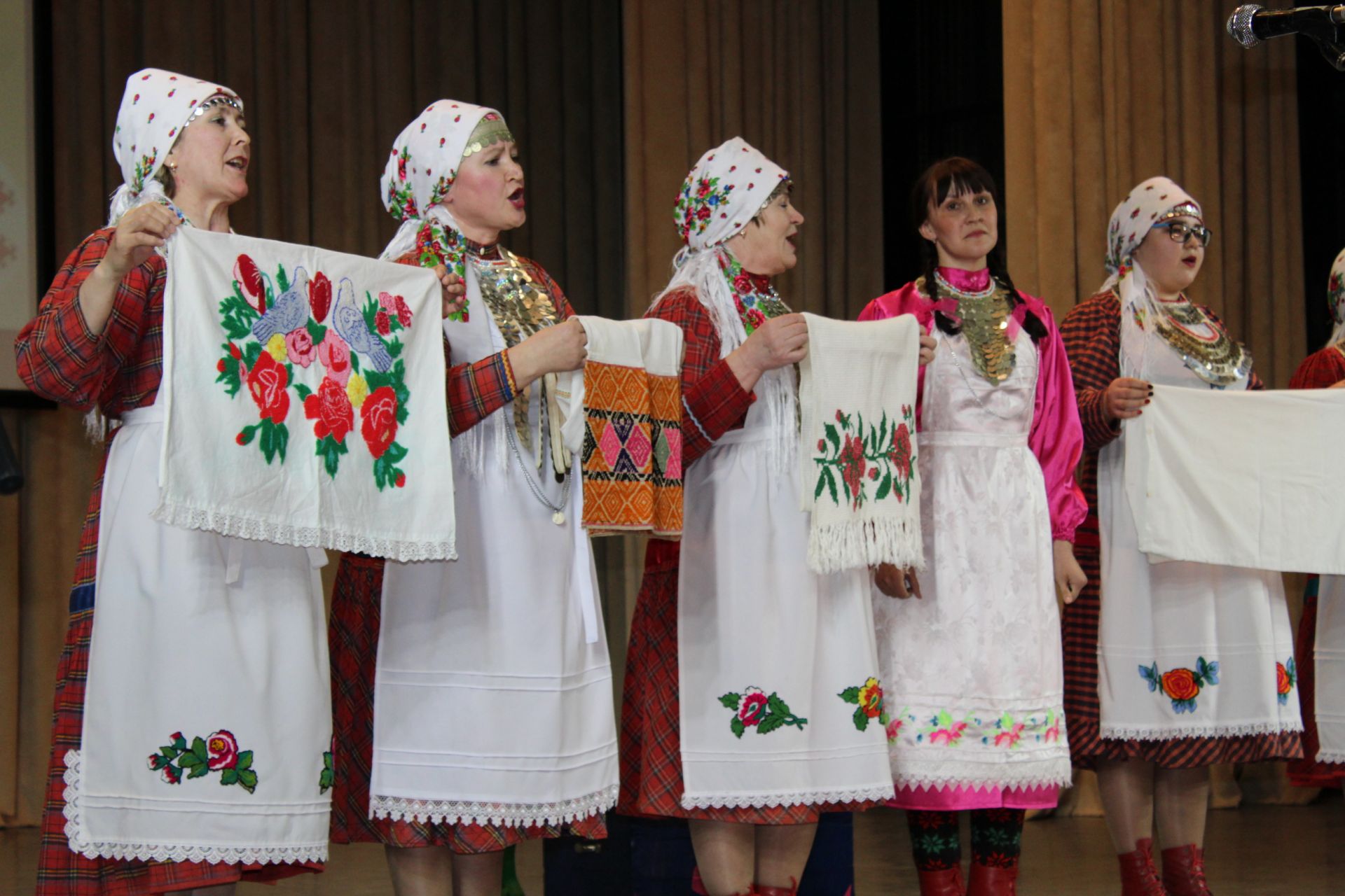 Что объединяет русских, татар, удмуртов, кряшен и марийцев Менделеевского района?