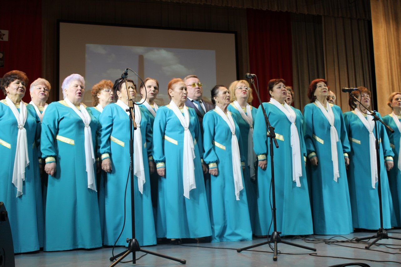 В Менделеевске прошел отчетный концерт хора ветеранов