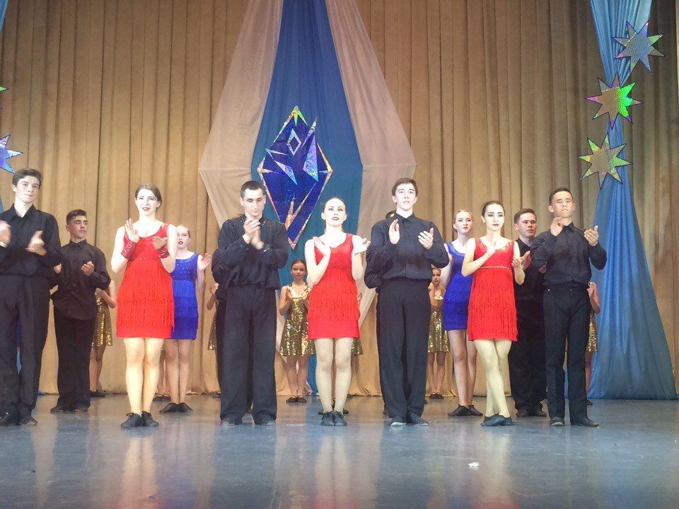 В Менделеевске состоялся отчётный концерт ансамбля “Кристалл”