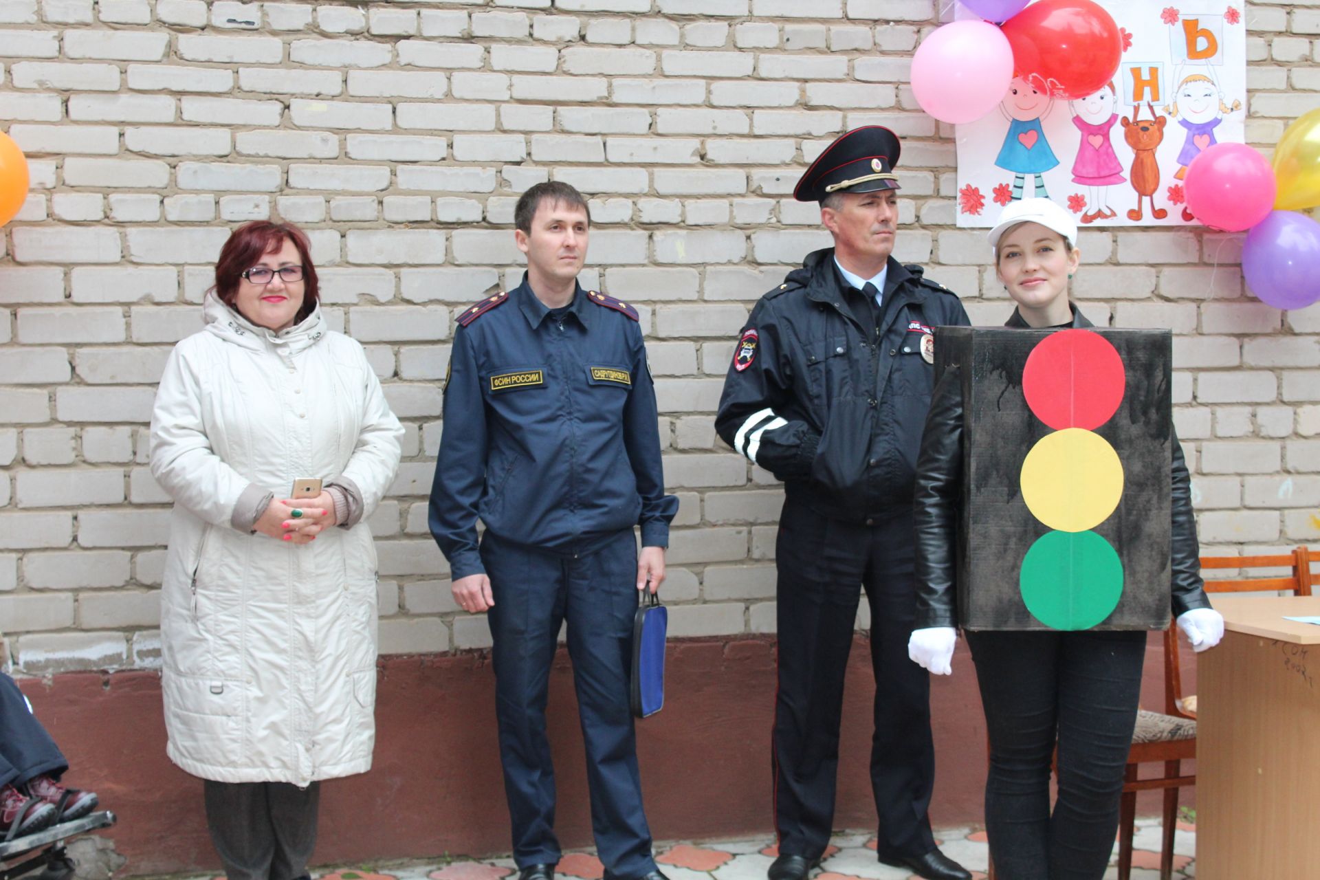 В Менделеевске прошла районная акция «У светофора каникул нет!»
