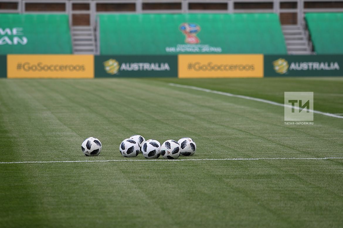 Менделеевец следил за открытой тренировкой сборной Австралии по футболу