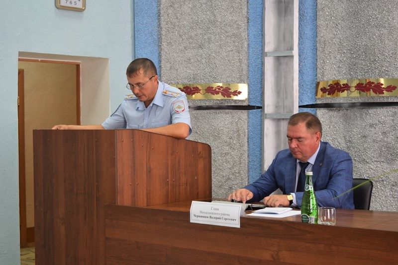 Глава района В. Чершинцев принял участие в совещании отдела полиции