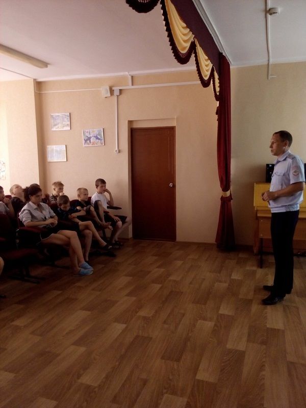В Менделеевском социальном приюте «Камские Зори» прошел день профориентационной направленности