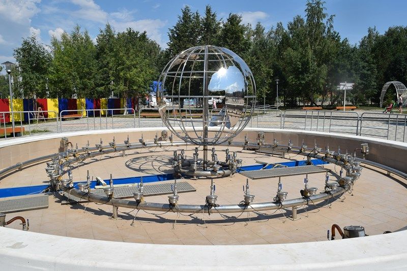 Валерий Чершинцев поручил  запустить фонтан в парке "Дружба" к первым числам августа
