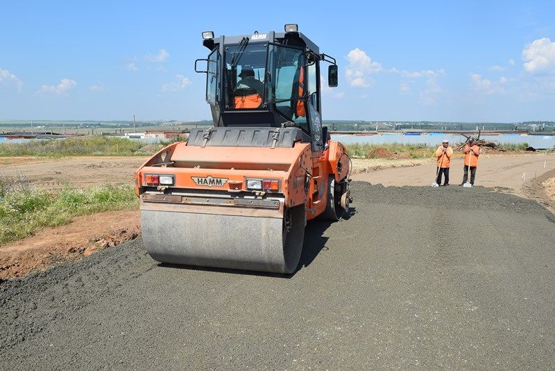 В Менделеевске полным ходом идет строительство автодороги по проспекту Нефтяников