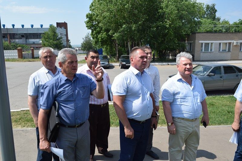 Глава района В. Чершинцев совершил объезд объектов капитального ремонта