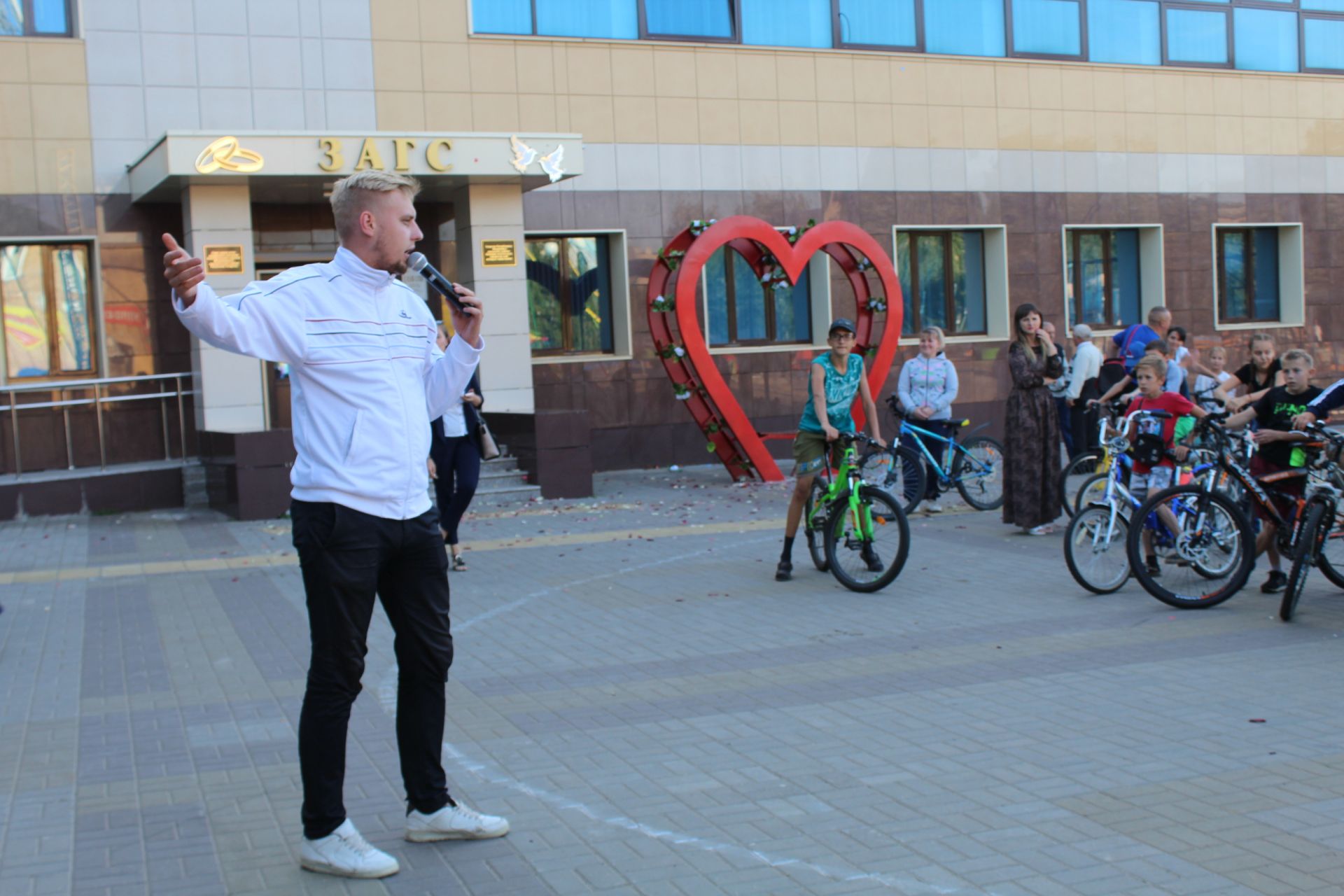 День города в Менделеевске открыли велопробегом
