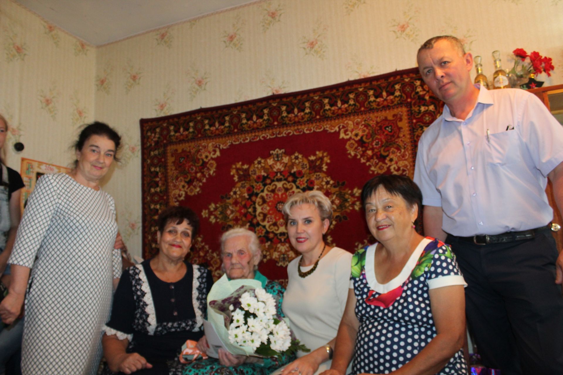 90-летие отметила менделеевчанка Тамара Белогубова