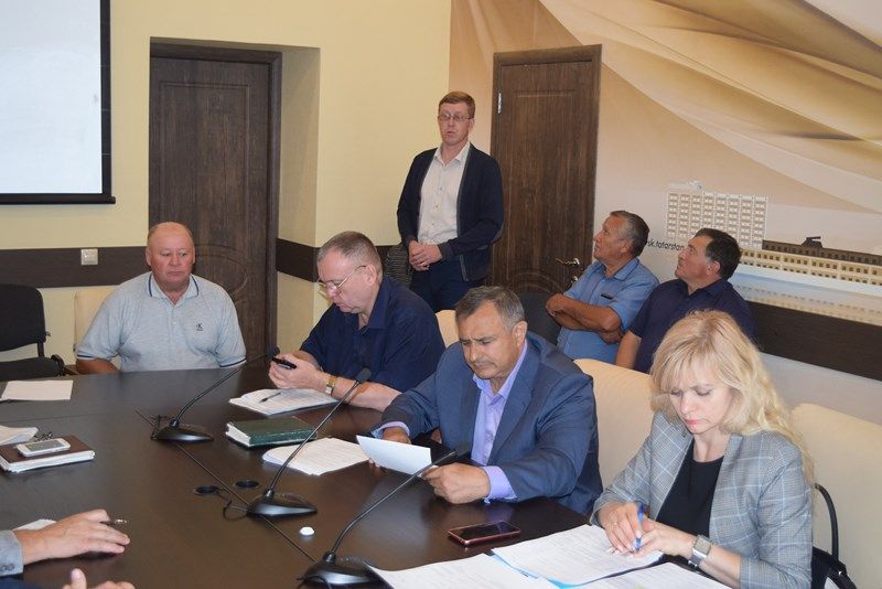 Состоялось заседание комиссии по земельным вопросам под председательством главы района Валерия Чершинцева