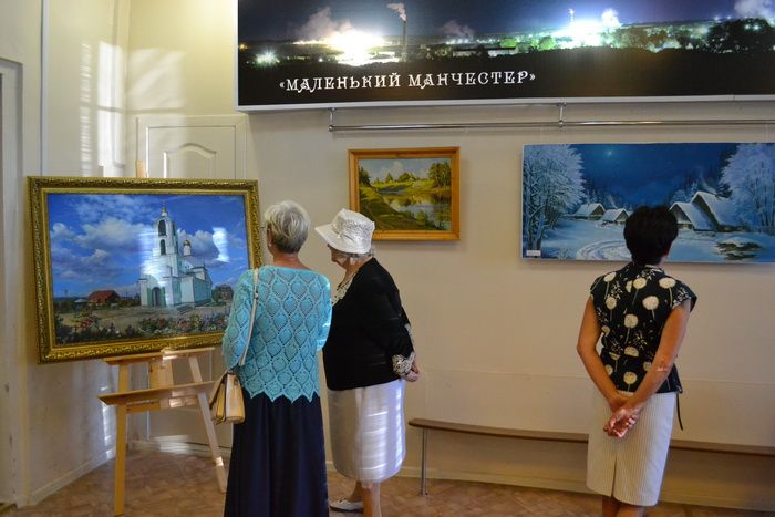 В Менделеевске состоялось открытие персональной выставки художницы Елены Шилиной