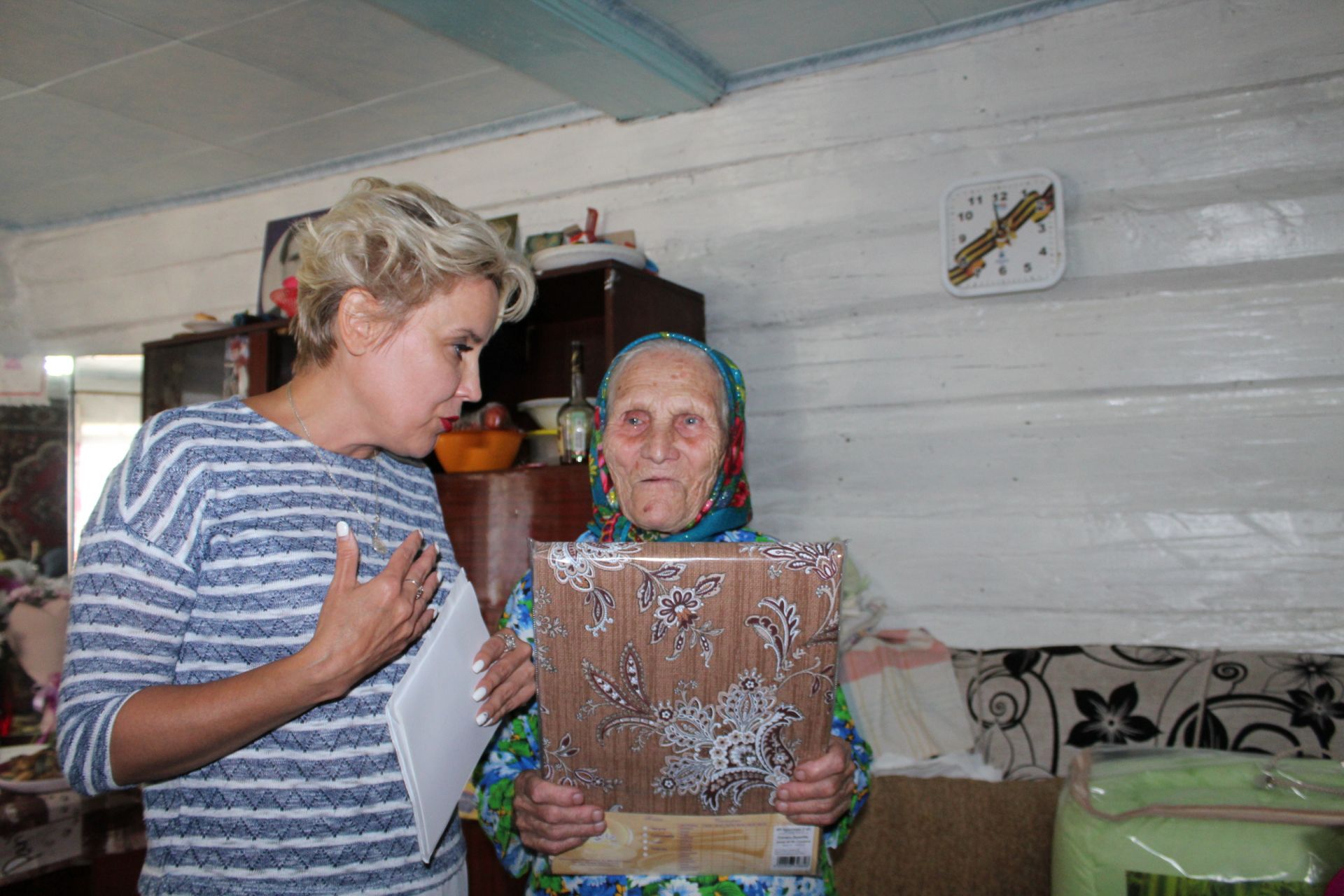 Жительница Менделеевского района Анна Созонова отметила 90-летие