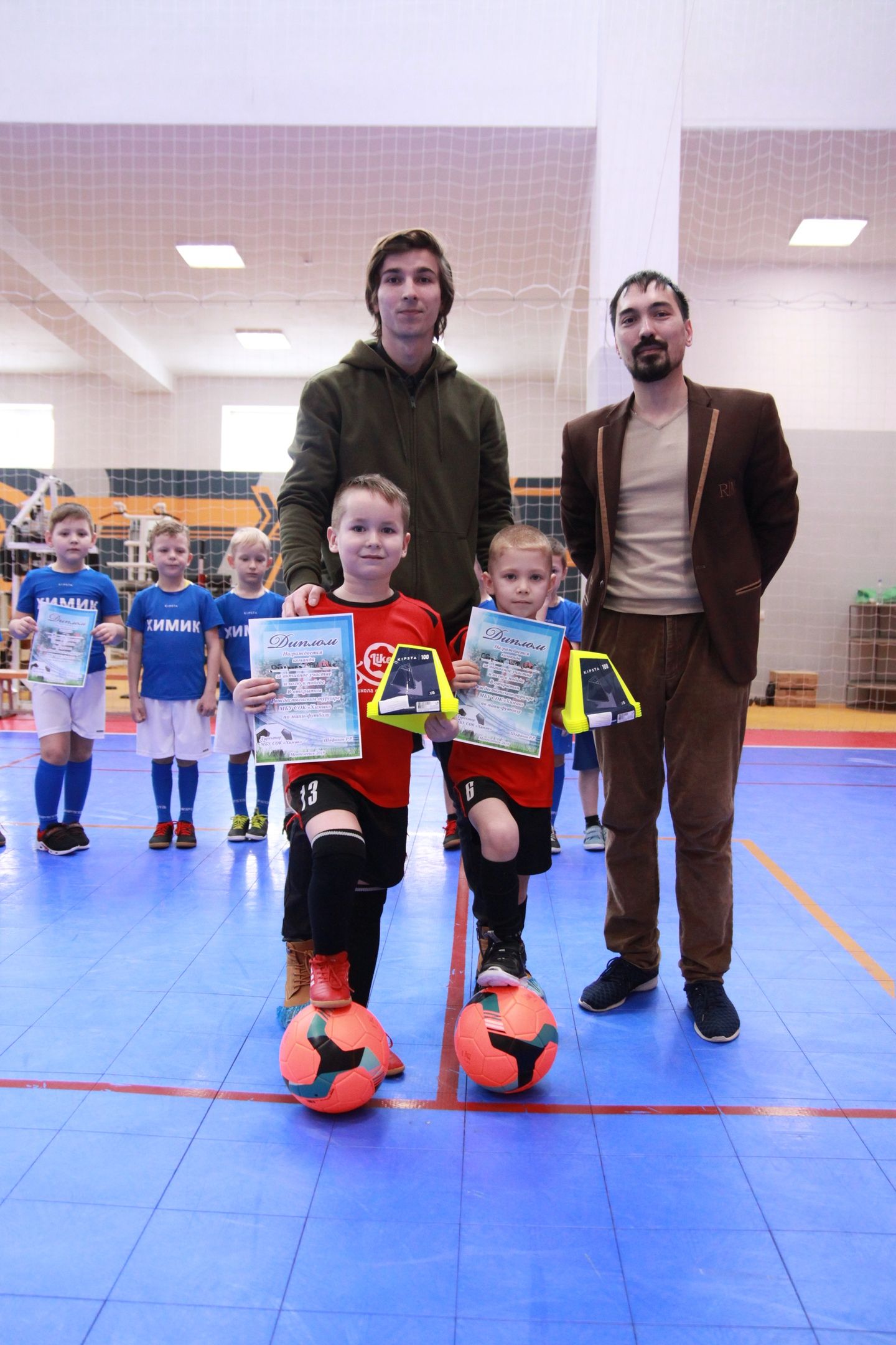 В Менделеевске прошел Рождественский турнир по мини-футболу
