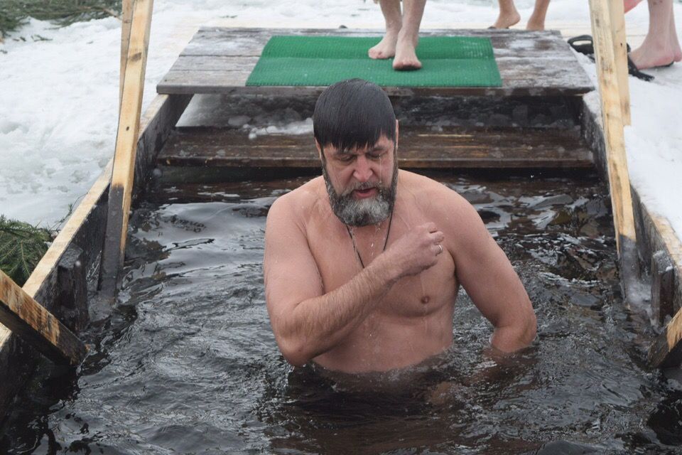 Крещенские купания: как Менделеевск встретил Крещение