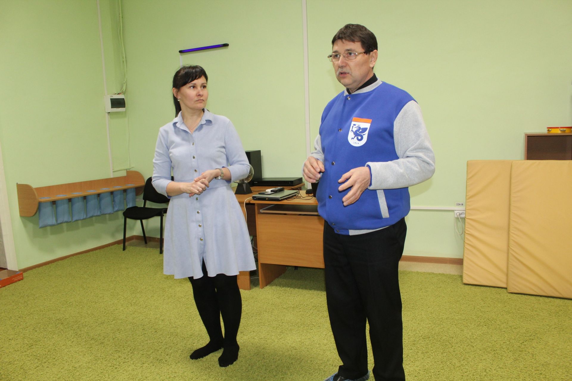 Журналисты Менделеевска отправились в пресс-тур по Елабуге: взгляд изнутри о ЕИ КФУ