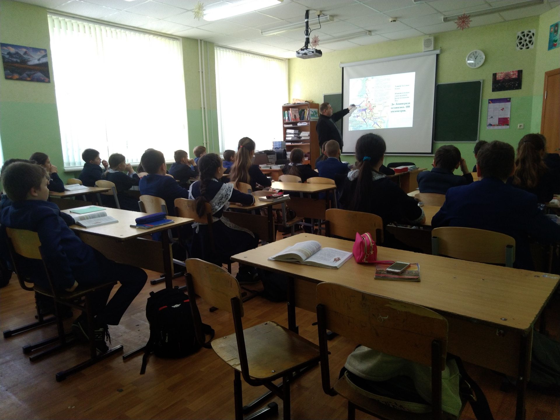 Менделеевским школьникам напомнили о подвиге блокадного Ленинграда