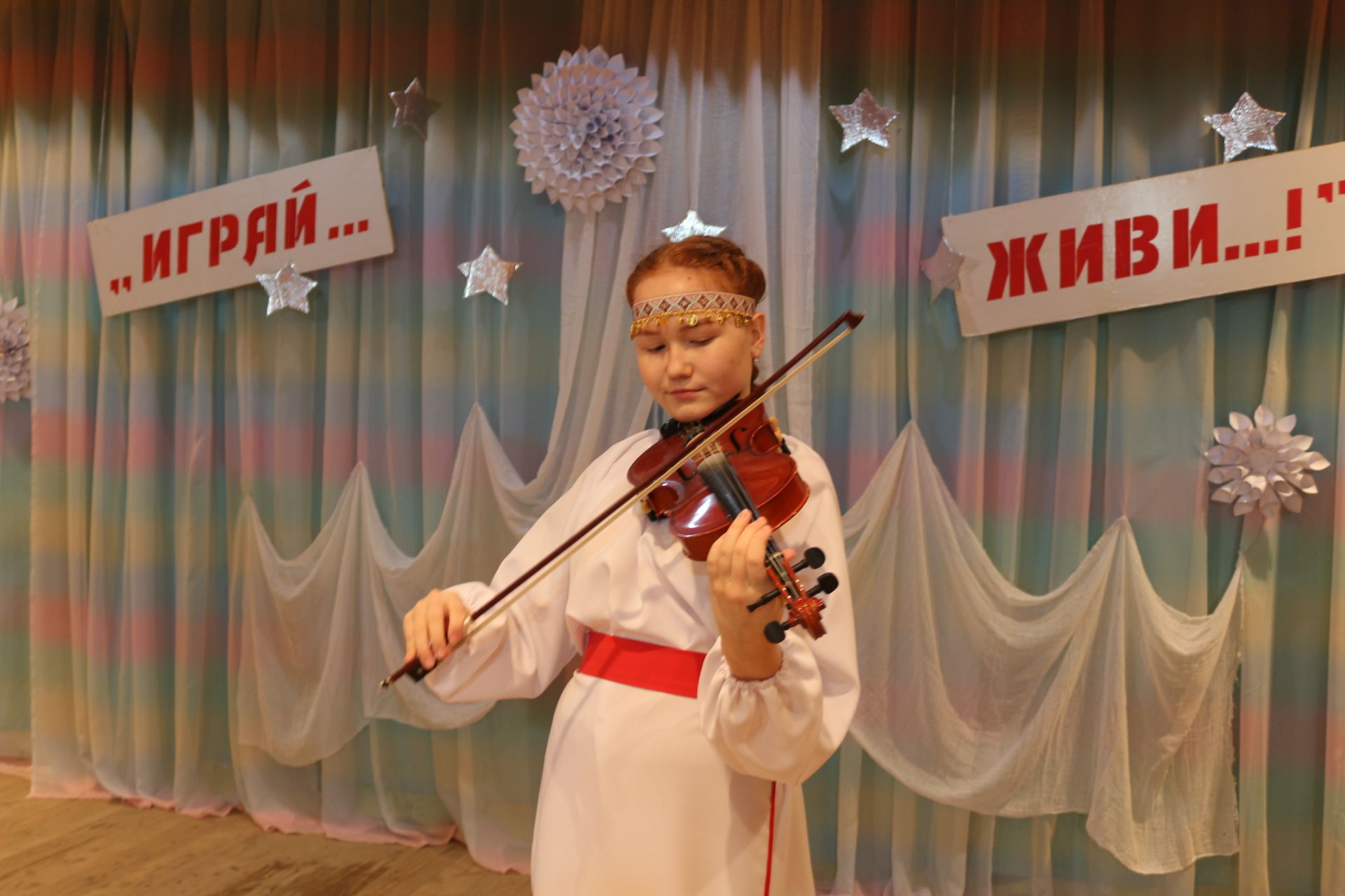 В Менделеевском районе прошел II межрайонный фестиваль исполнителей на народных музыкальных инструментах «Играй... Живи...!»