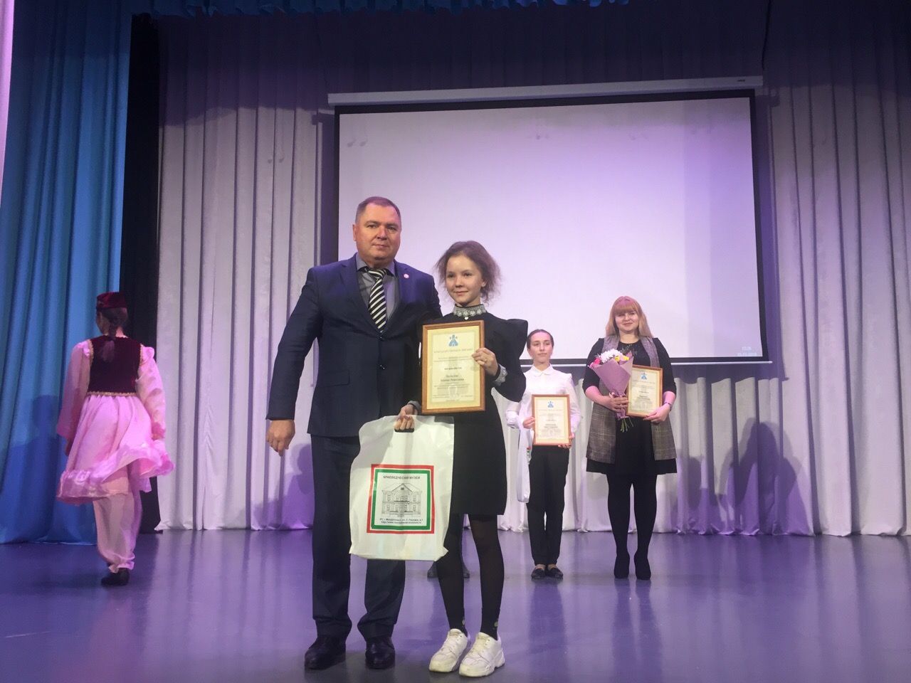 В Менделеевске наградили победителей проекта «Хлебная артель»