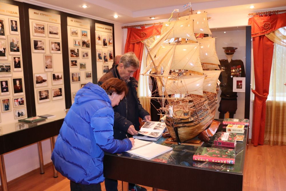 Музеи Менделеевска посетили туристы из Казани
