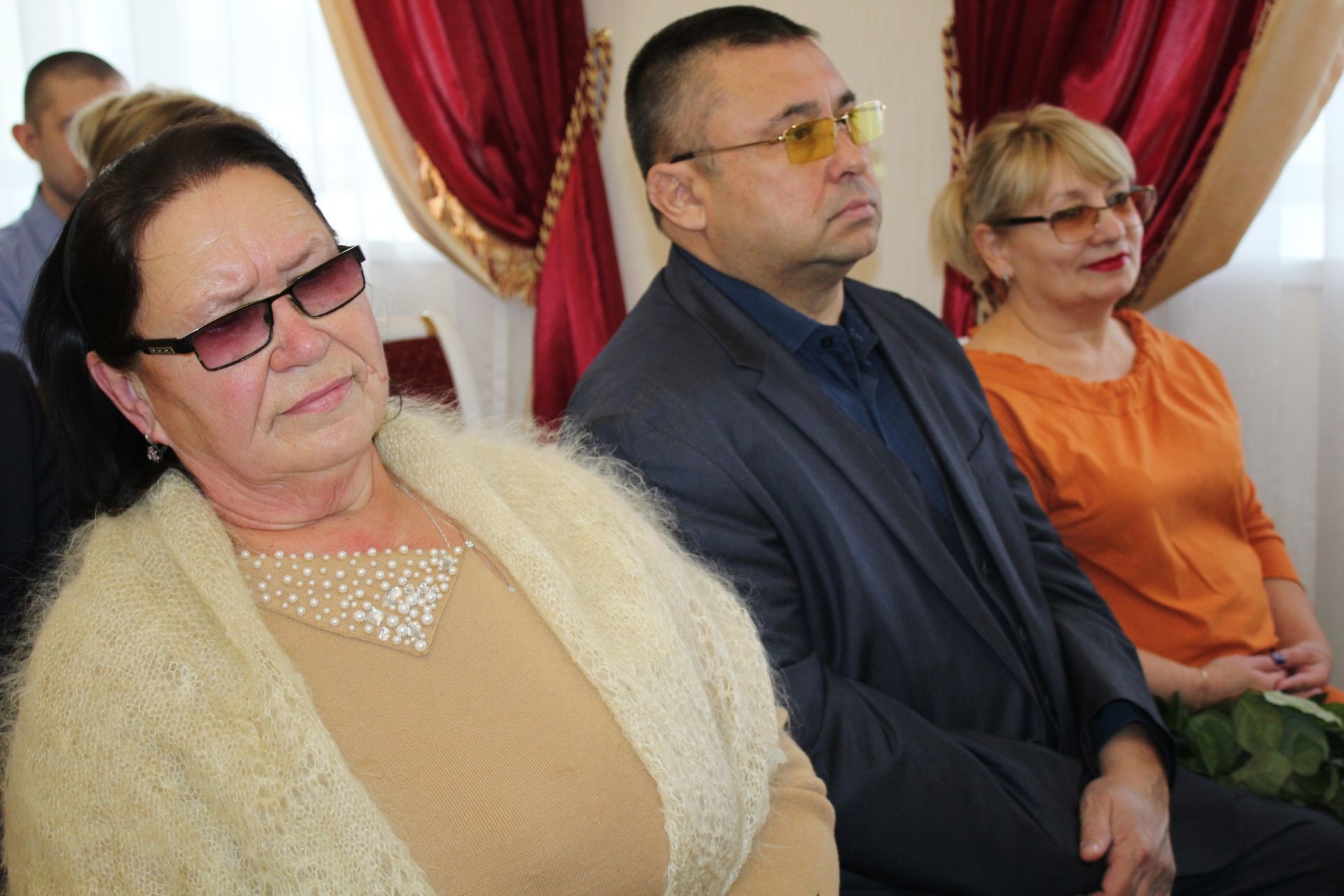 «Любовь с первого взгляда соединила сердца»: как супруги Смирновы из Менделеевска отметили золотую свадьбу