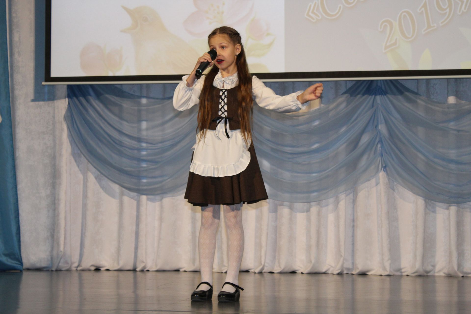 «Ах, этот голос»: чем запомнился гала-концерт вокально-хорового конкурса «Соловушка» в ДШИ