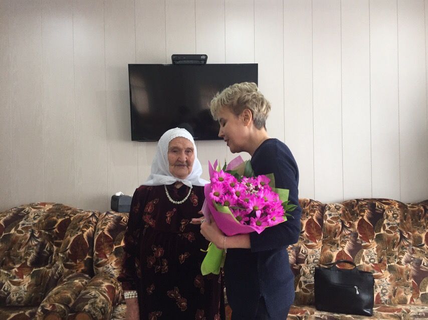 Жительница села Куразово Муршида Фассахутдинова отметила 90-летие