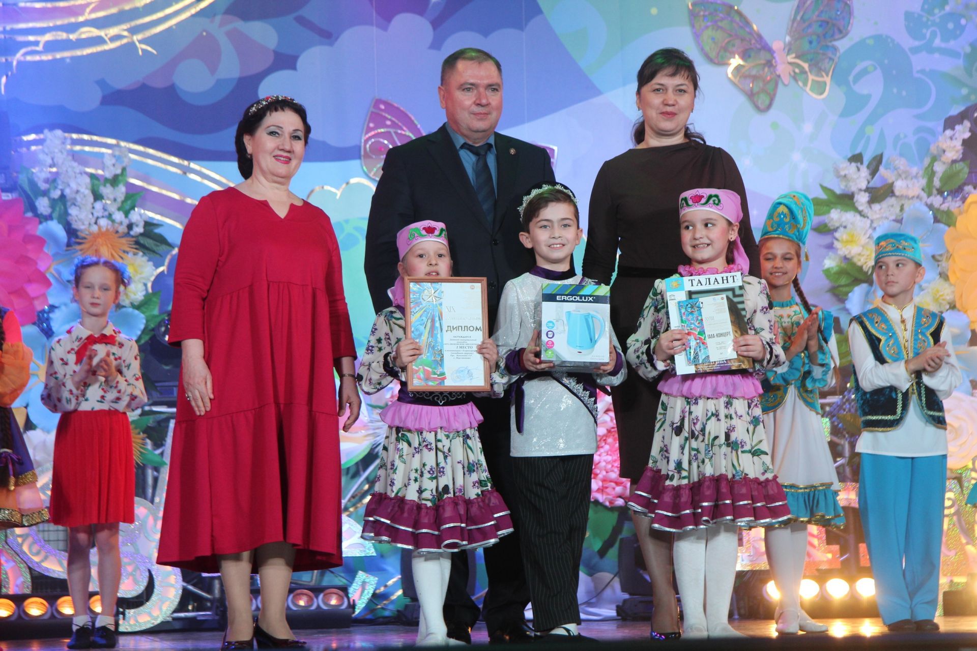 В Менделеевске наградили лауреатов зонального этапа фестиваля «Созвездие-Йолдызлык»