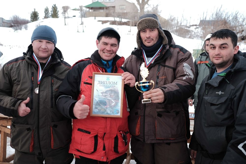 Сборная команда Менделеевска завоевала 2 место на чемпионате по ловле рыбы со льда на мормышку
