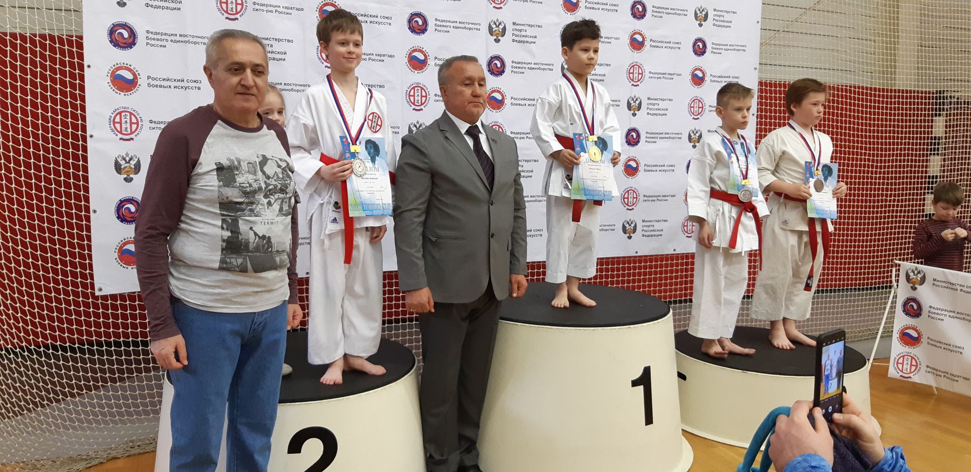 Менделеевские спортсмены призеры Всероссийских соревнований по каратэ Сито-рю