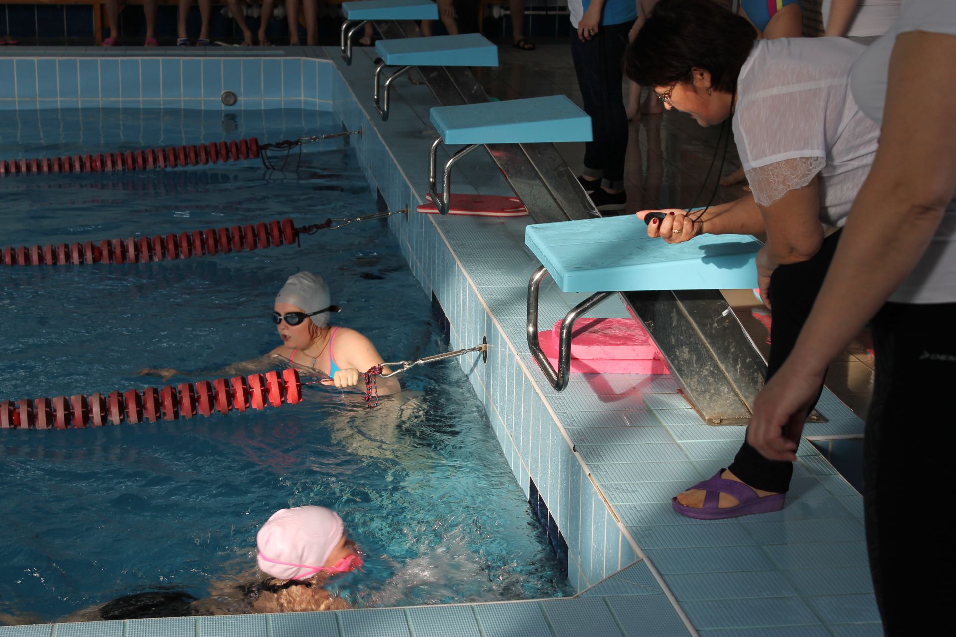 В Менделеевске прошли соревнования по плаванию