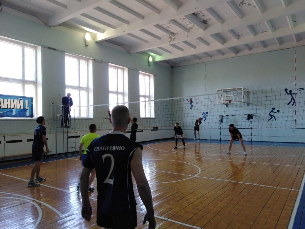 В Менделеевском районе состоялся турнир по волейболу памяти генерала-лейтенанта Василия Герасимовича Буркова