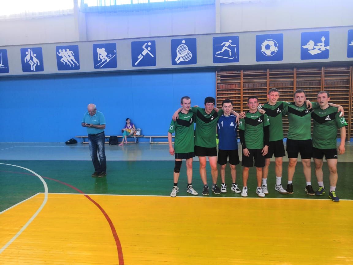 Менделеевцы одержали победу в соревнованиях по волейболу в Зеленодольске
