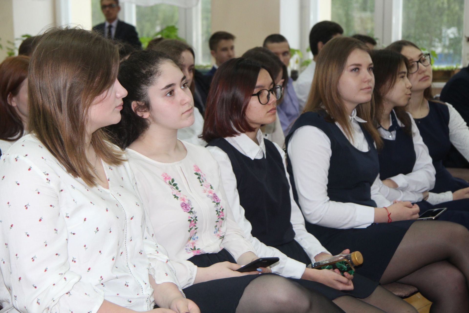 О бизнесе – со школьной скамьи: как в Менделеевске прошла встреча с молодыми предпринимателями из Казани