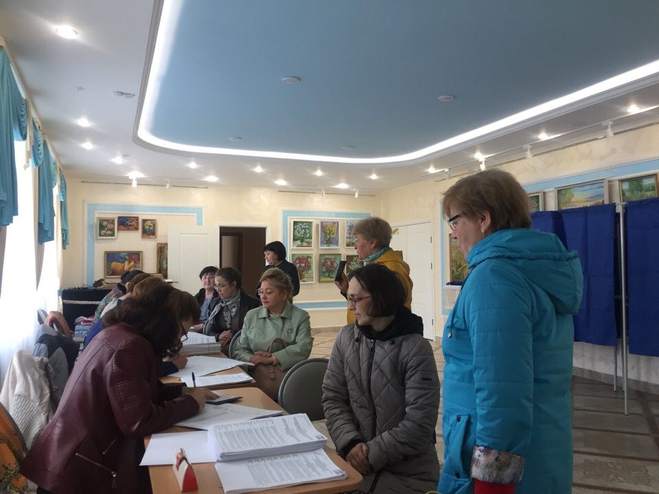 Праймериз в Менделеевске: счётные участки открыли двери