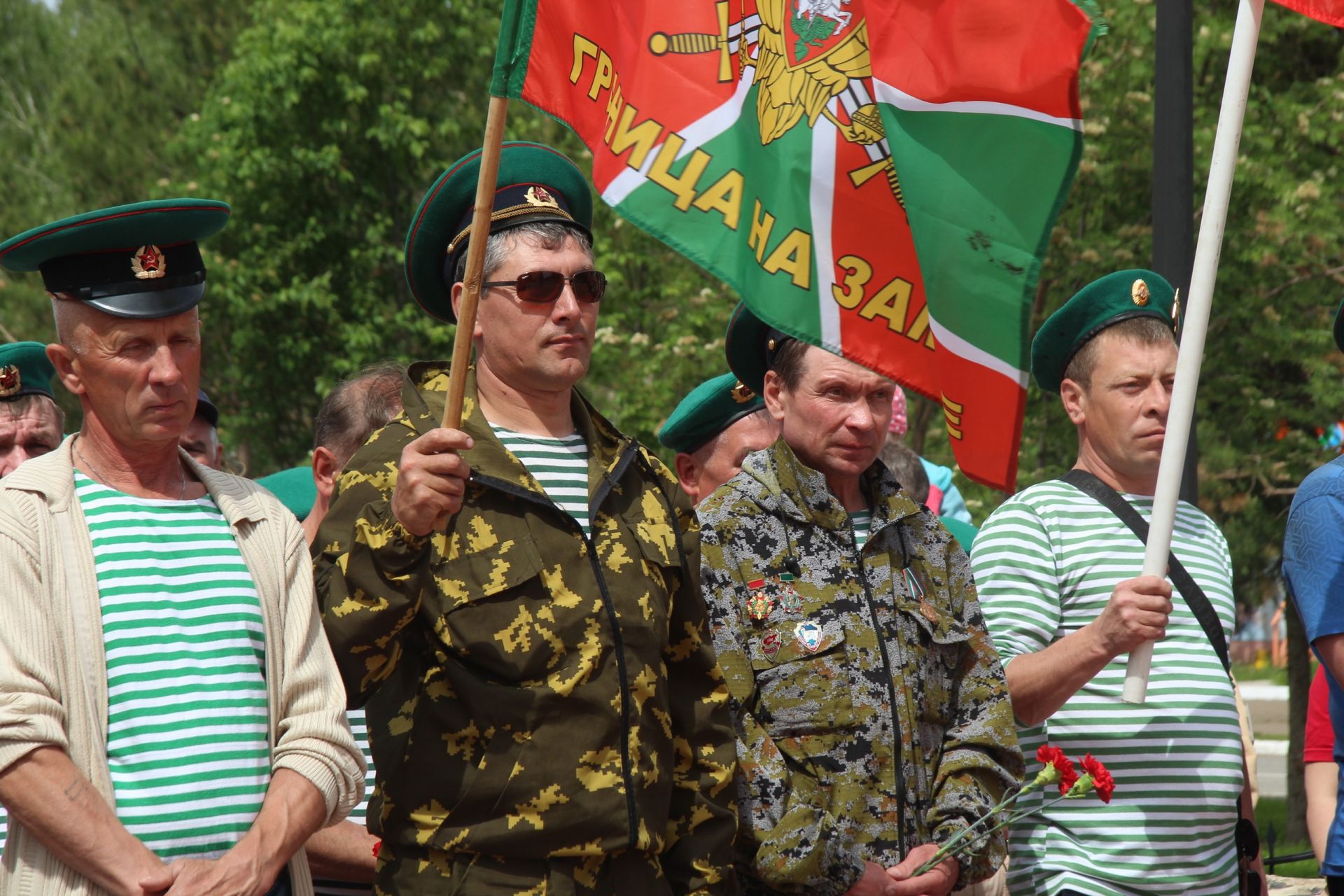 «Гуляй, погранвойска!»: как в Менделеевске отметили День пограничника
