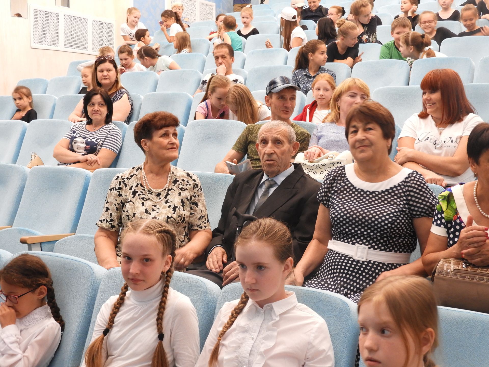 Михаил Чаговский посетил Детскую школу искусств